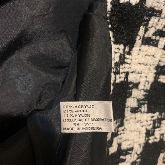 Amanda Smith Black/White Double Breasted Lined Short Blazer sz 10 - Picture 5 of 6
